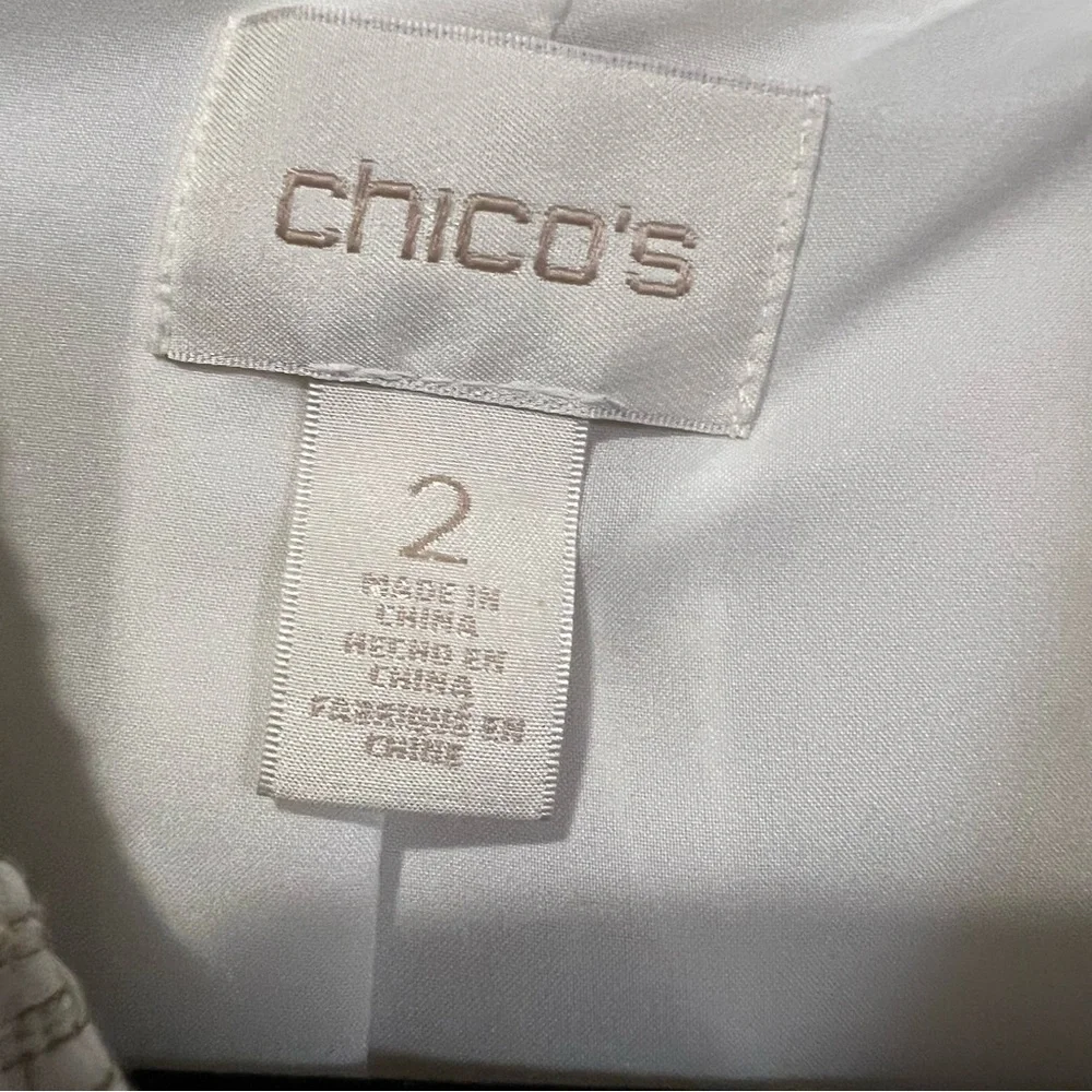 Chico’s Textured Embellished Trim Cream and Gold Open Front jacket size large - Picture 9 of 11